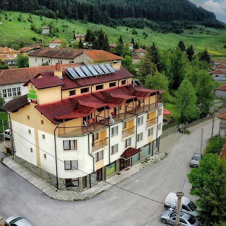 Boryka Family Hotel Asikoria Extérieur photo