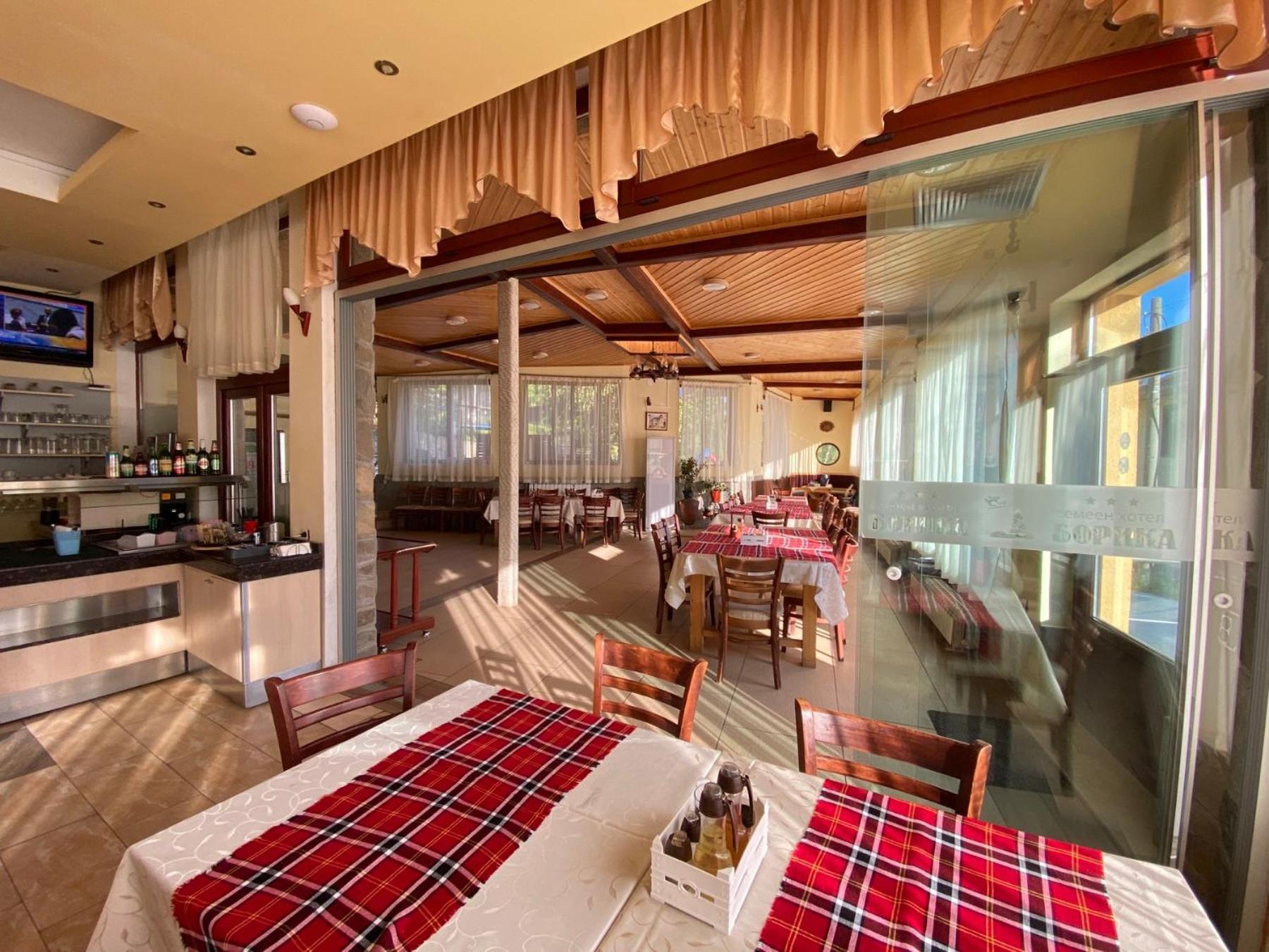 Boryka Family Hotel Asikoria Extérieur photo