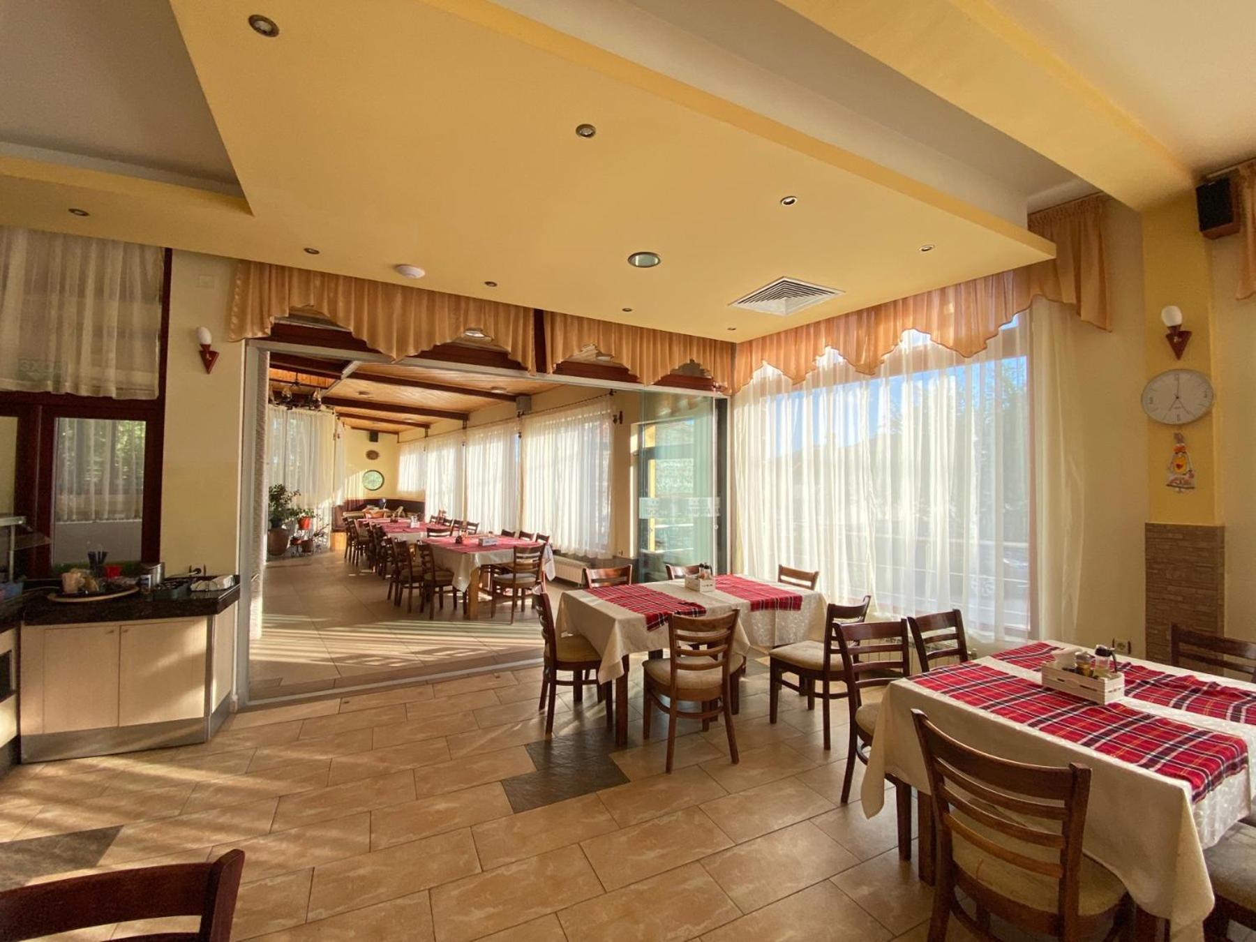 Boryka Family Hotel Asikoria Extérieur photo