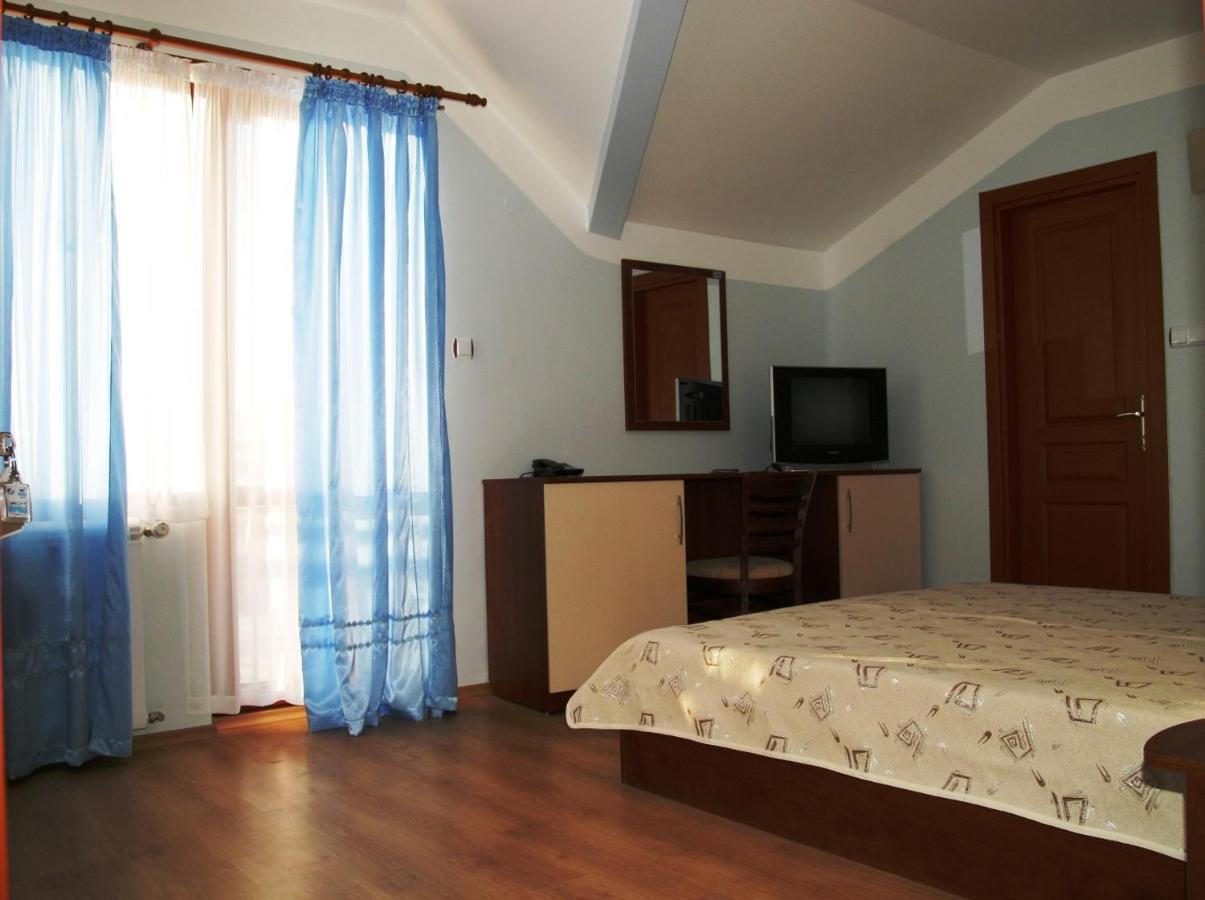Boryka Family Hotel Asikoria Extérieur photo